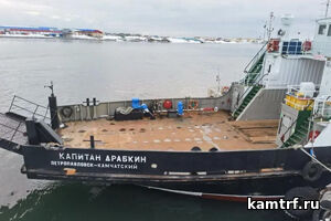 Отремонтированный паром «Капитан Драбкин» готовится к выходу на переправу. Фото 2